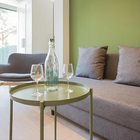 Joli Studio Avec Jardin Bord De Mer *